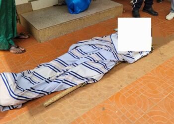 Un mendiant aveugle retrouvé mort devant une mosquée à Kaloum