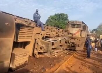 Collision entre un train de Rusal et un camion à Kakimbo: pas de victime signalée