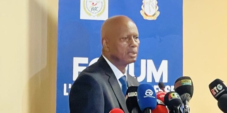 Forum sur l’Avenir de la Presse en Guinée : le Président de la HAC alerte sur les dérives du secteur