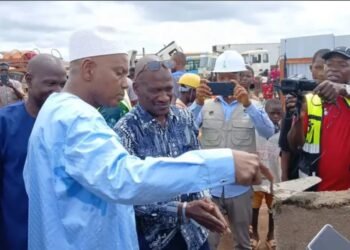 Kankan : La HAC pose la première pierre de son siège régional pour une presse décentralisée et responsable.