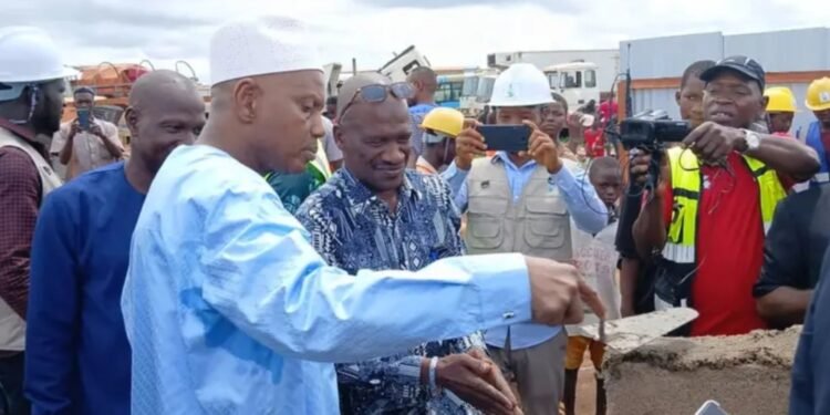 Kankan : La HAC pose la première pierre de son siège régional pour une presse décentralisée et responsable.