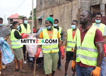 Tomboliah Plateau 1 : une jeunesse mobilisée pour la propreté de son quartier