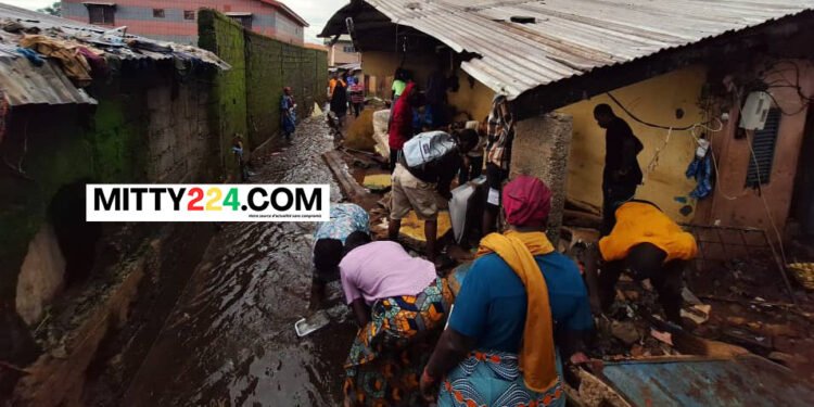 Matoto-Kisosso : Deux jeunes meurent emportés par les eaux après l’effondrement d’un mur