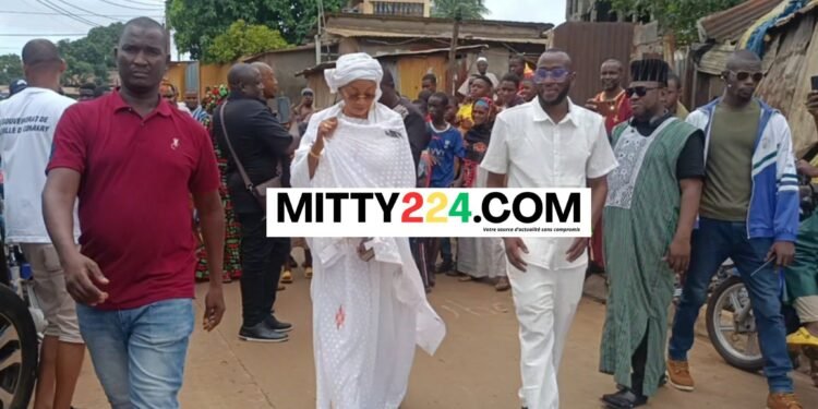 Cérémonie de sacrifice : l’artiste Idi Touré du groupe Keviness rend hommage à son défunt père en présence de personnalités