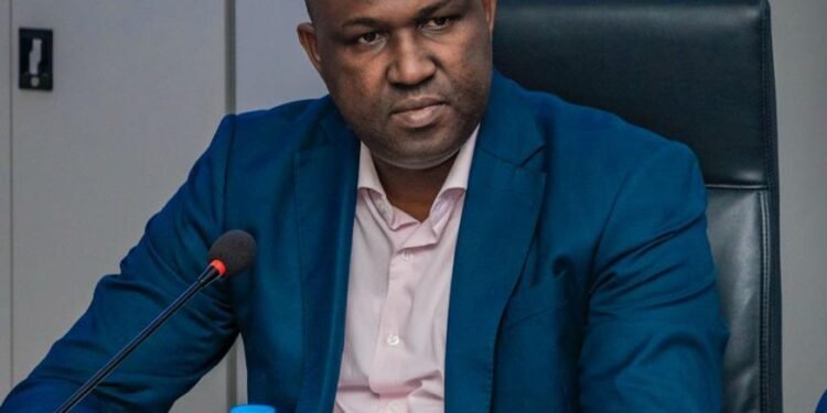 Tibou Kamara ou l’art de travestir la réalité : Réponse à une attaque injustifiée contre le Premier Ministre Bah Oury »