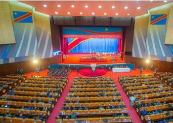 Assemblée nationale : entre pétitions et manœuvres politiques, le spectre d’une crise institutionnelle