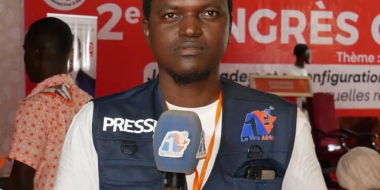 Quand les plumes s’inclinent devant les décrets