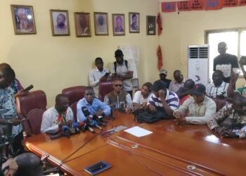 FSPE–SNE : l’intersyndicale suspend la grève et appelle à la reprise des cours