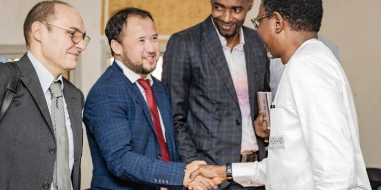 Alpha Bacar Barry lance un dialogue stratégique avec les partenaires pour refonder le système éducatif