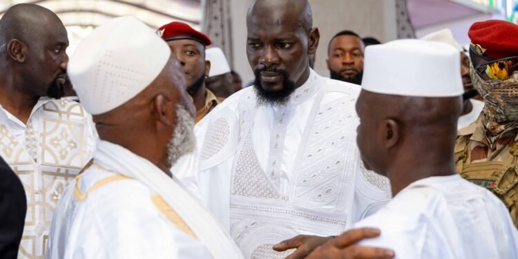 Aïd el-Fitr : le Président Mamadi Doumbouya célèbre la fête sous le signe du vivre-ensemble