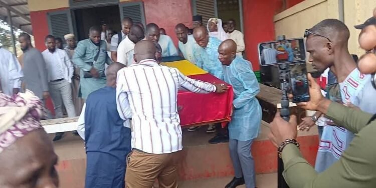 Dernier hommage à Aboubacar Sidiki Diakité « Toumba »
