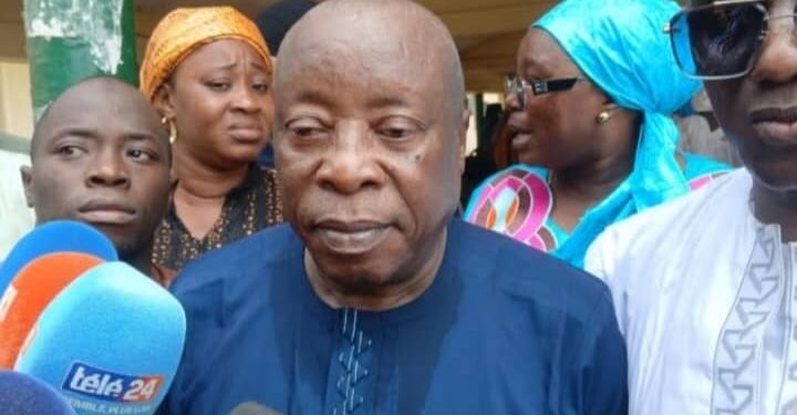 Hommage à Toumba Diakité : vive émotion lors de la levée de corps à Ignace Deen