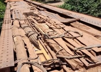 Mamounwol : un pont vétuste met quotidiennement les habitants en danger