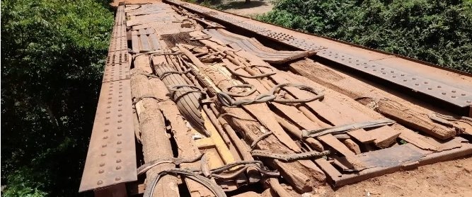 Mamounwol : un pont vétuste met quotidiennement les habitants en danger