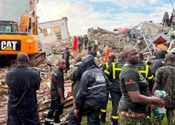 Effondrement d’un immeuble R+9 à Démoudoula : le bilan s’alourdit à six morts et quatre survivants