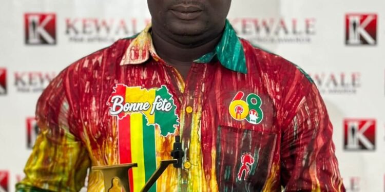Kéwalé Panafricain Awards : Moustapha Dalaive Le Villageois sacré meilleur journaliste télé web africain