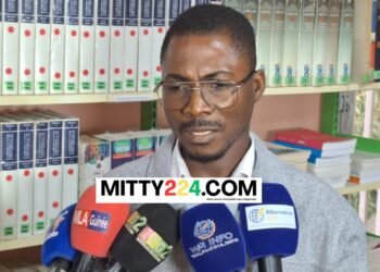 « Le Poids des Promesses » : Séverin Lamah transforme ses blessures en un message d’espoir pour la jeunesse